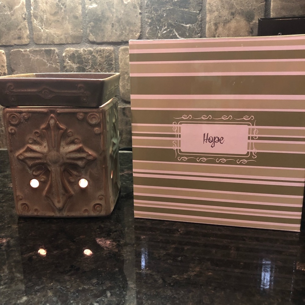 Full Size Greenish Brown Scentsy Warmer with Cross